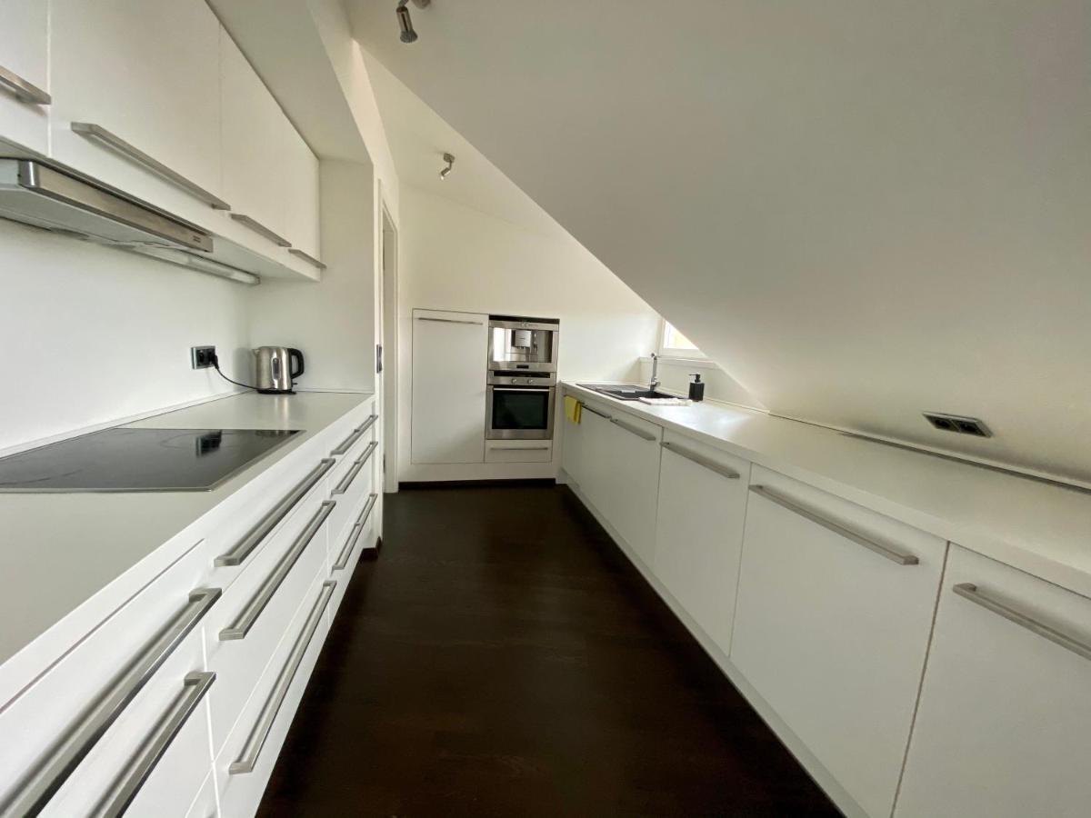 Prague Castle View Apartment Екстер'єр фото