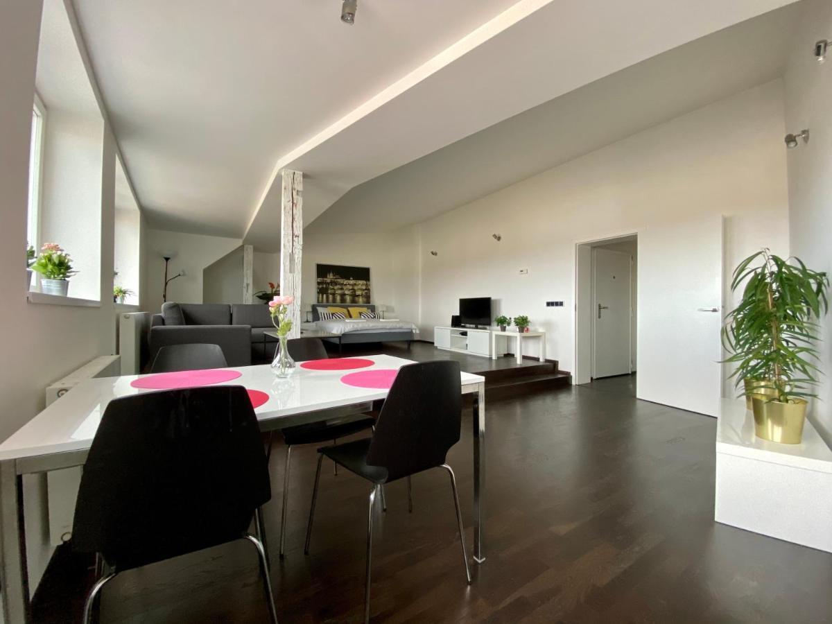 Prague Castle View Apartment Екстер'єр фото
